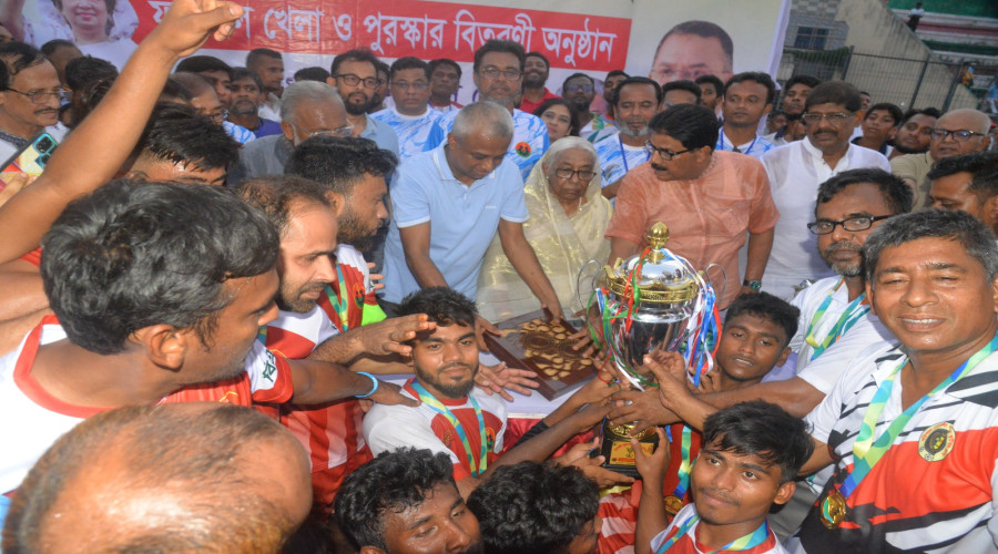 যশোরে নগর বিএনপির উদ্যোগে বৈশাখী ফুটবল উৎসব